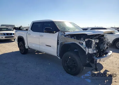 2025 Toyota Tundra Crewmax Limited z USA, uszkodzony, nr VIN 5TFWA5DB2SX332841